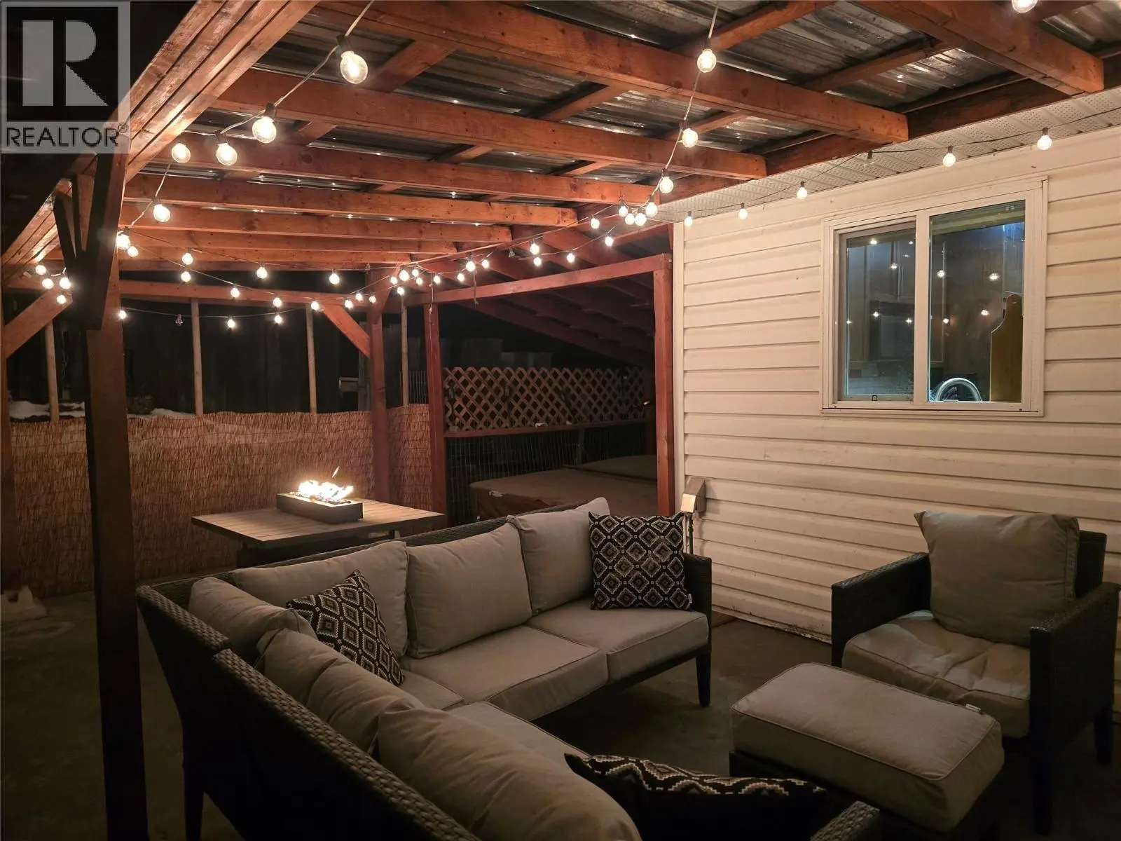 1718 Grandview Avenue. Lumby, British Columbia