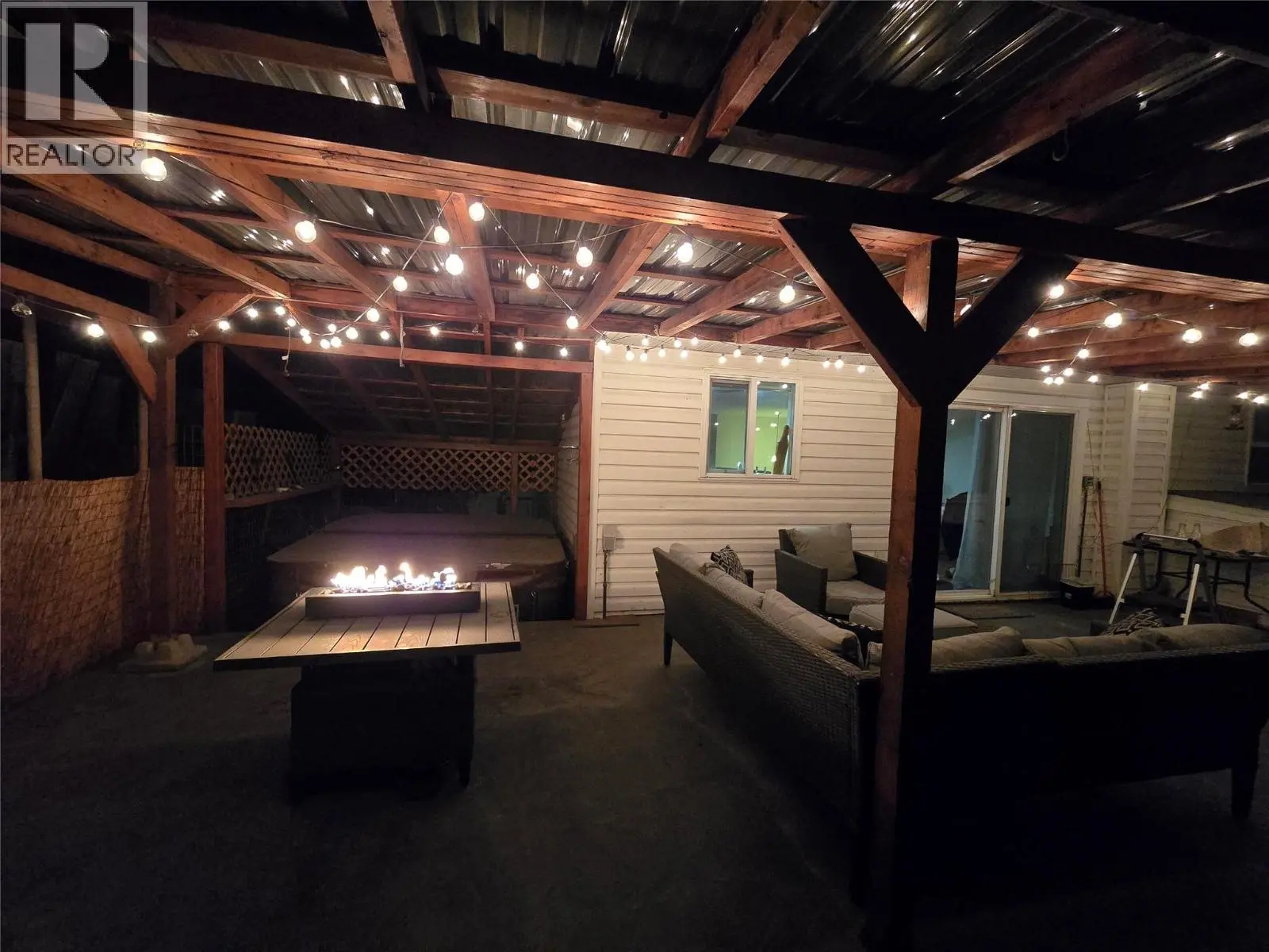 1718 Grandview Avenue. Lumby, British Columbia