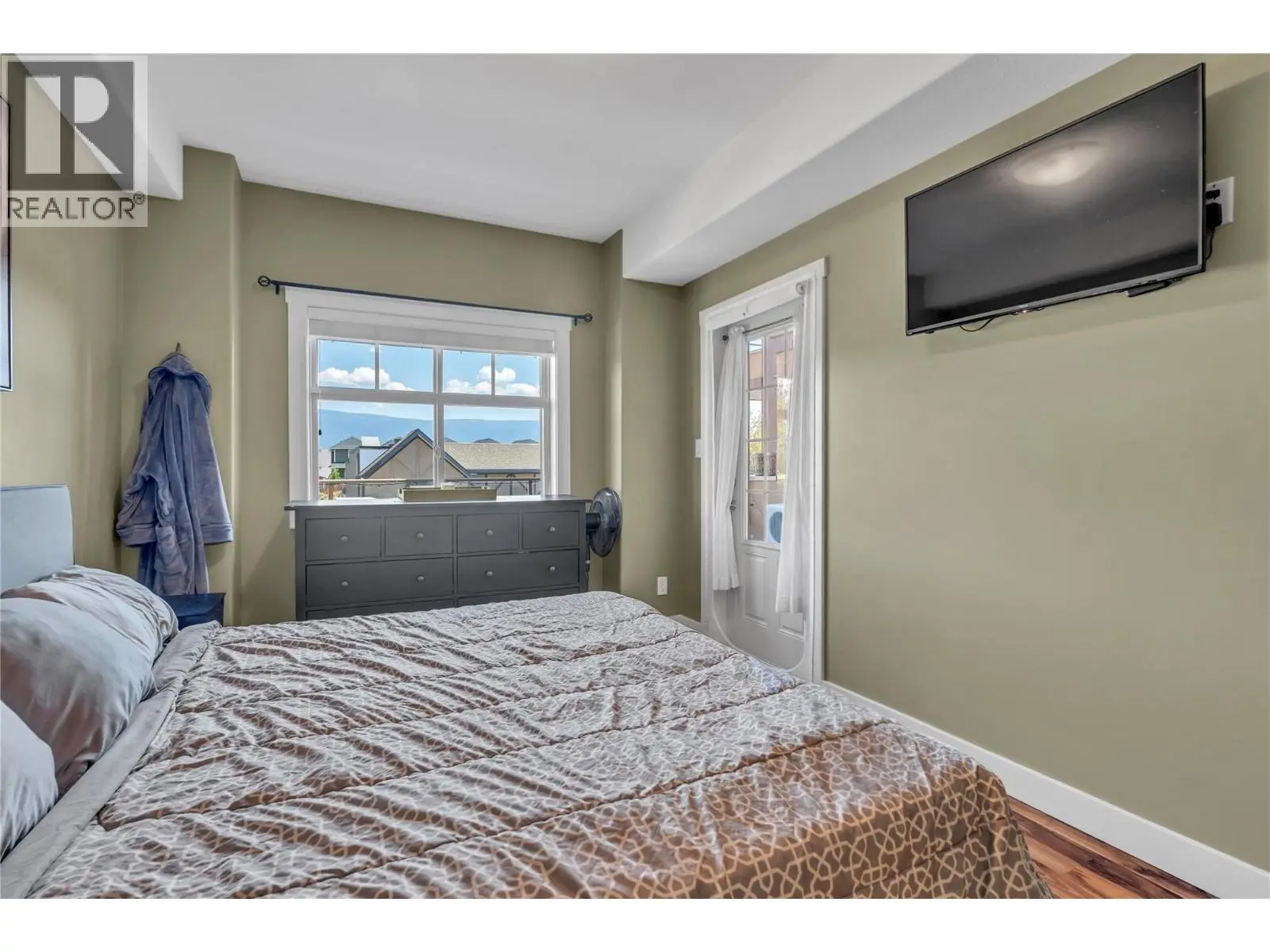 13615 Victoria Road N Unit# 206. Summerland, British Columbia
