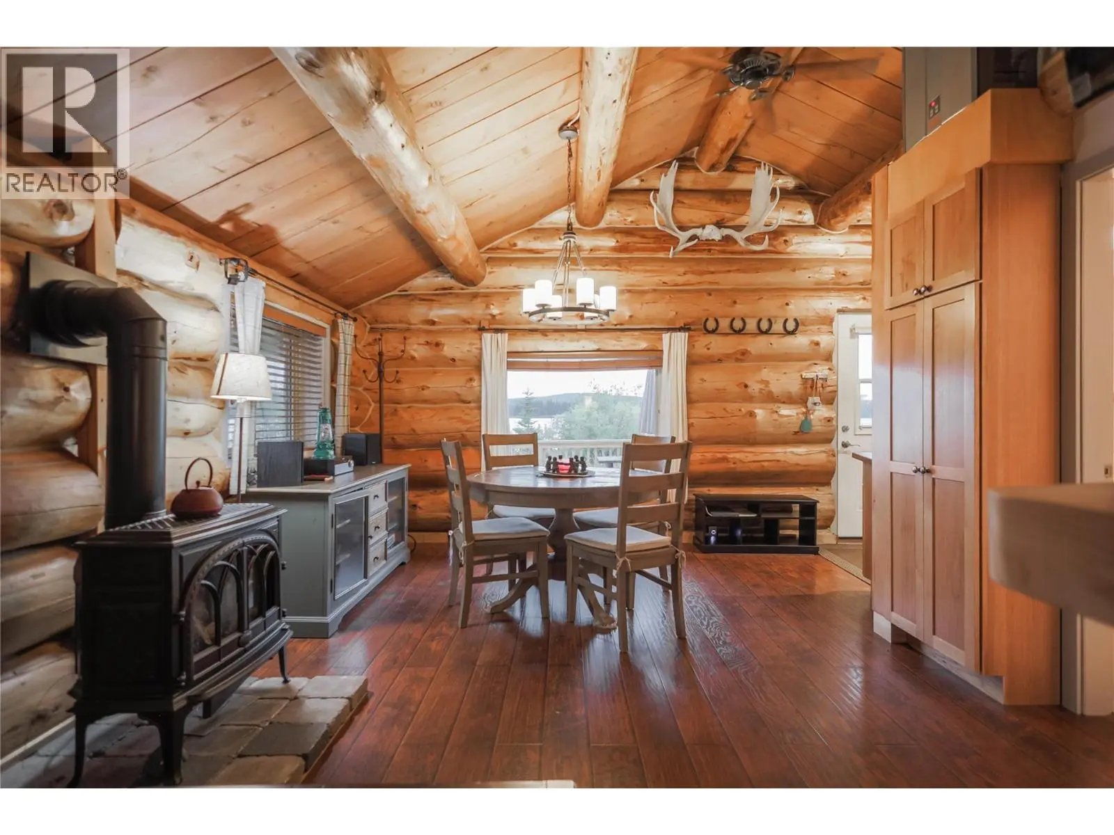 Cabin 10 Hatheume Lake Lodge. Peachland, British Columbia