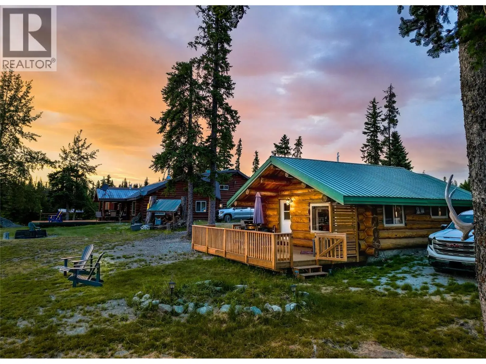 Cabin 10 Hatheume Lake Lodge. Peachland, British Columbia