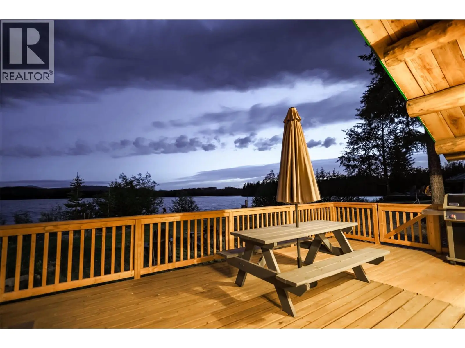 Cabin 10 Hatheume Lake Lodge. Peachland, British Columbia
