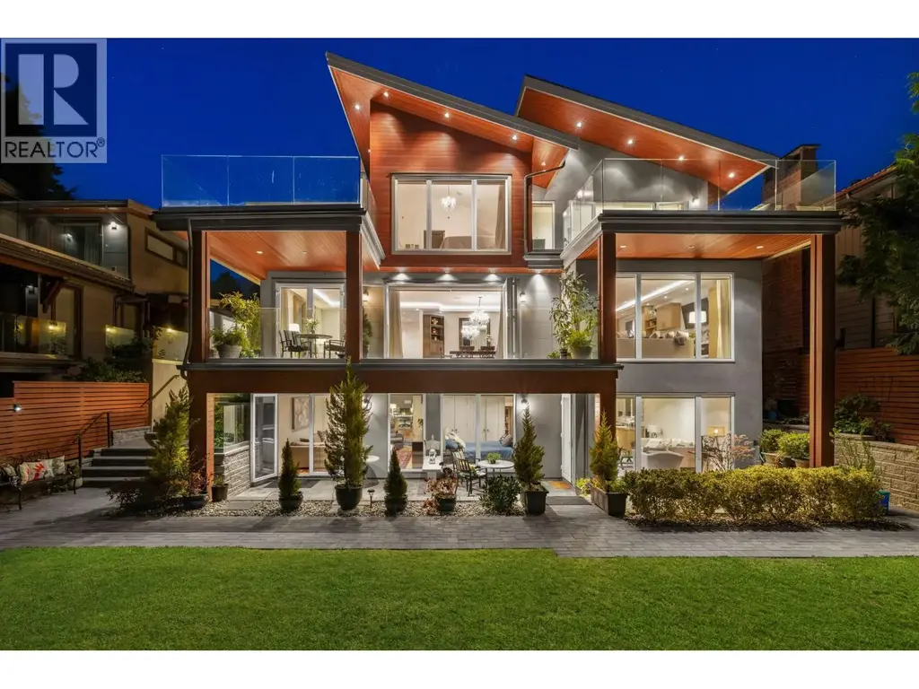 2449 Kings Avenue, West Vancouver