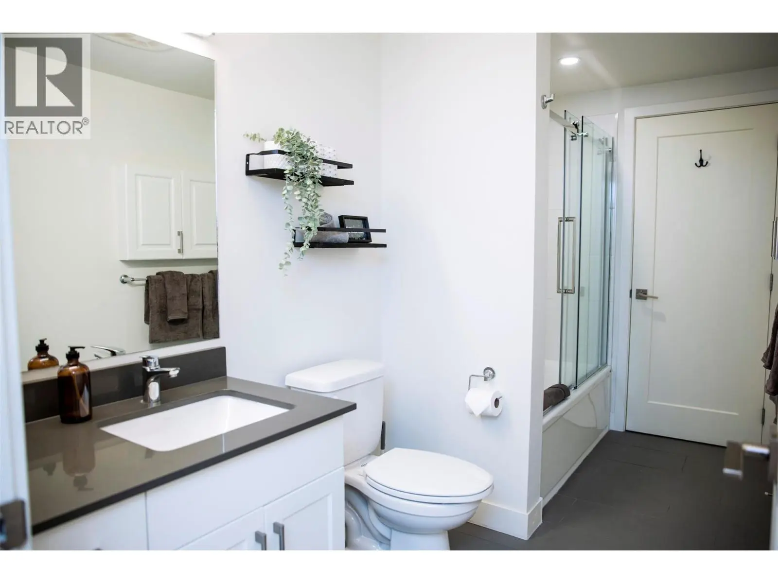 1901 Nels Nelson Crescent Unit# 5101. Revelstoke, British Columbia