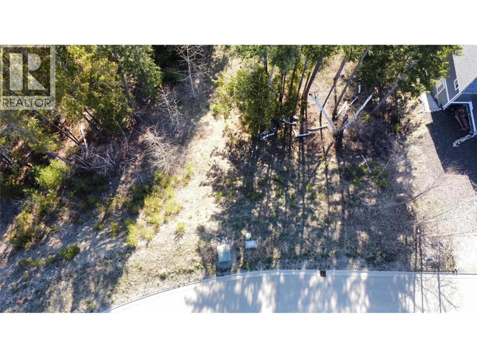 2541 Cedar Ridge Court. Lumby, British Columbia