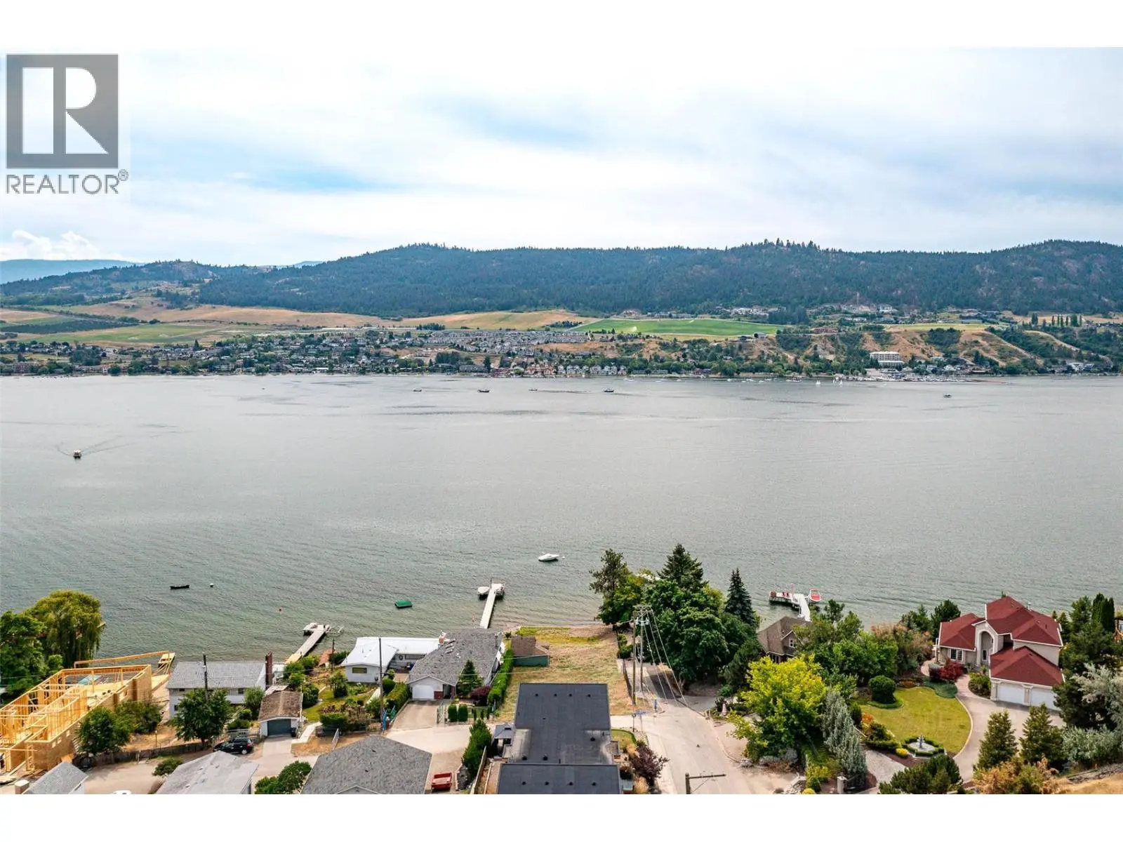 7501 Kennedy Lane. Vernon, British Columbia