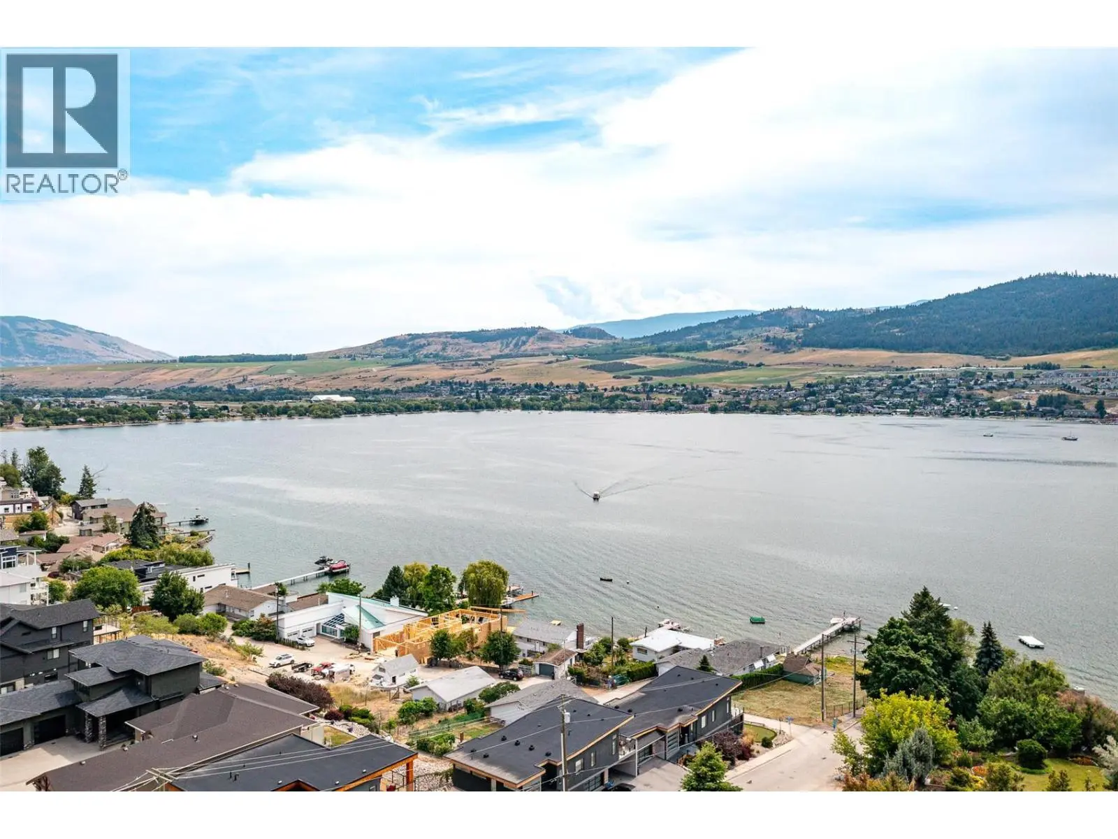 7501 Kennedy Lane. Vernon, British Columbia