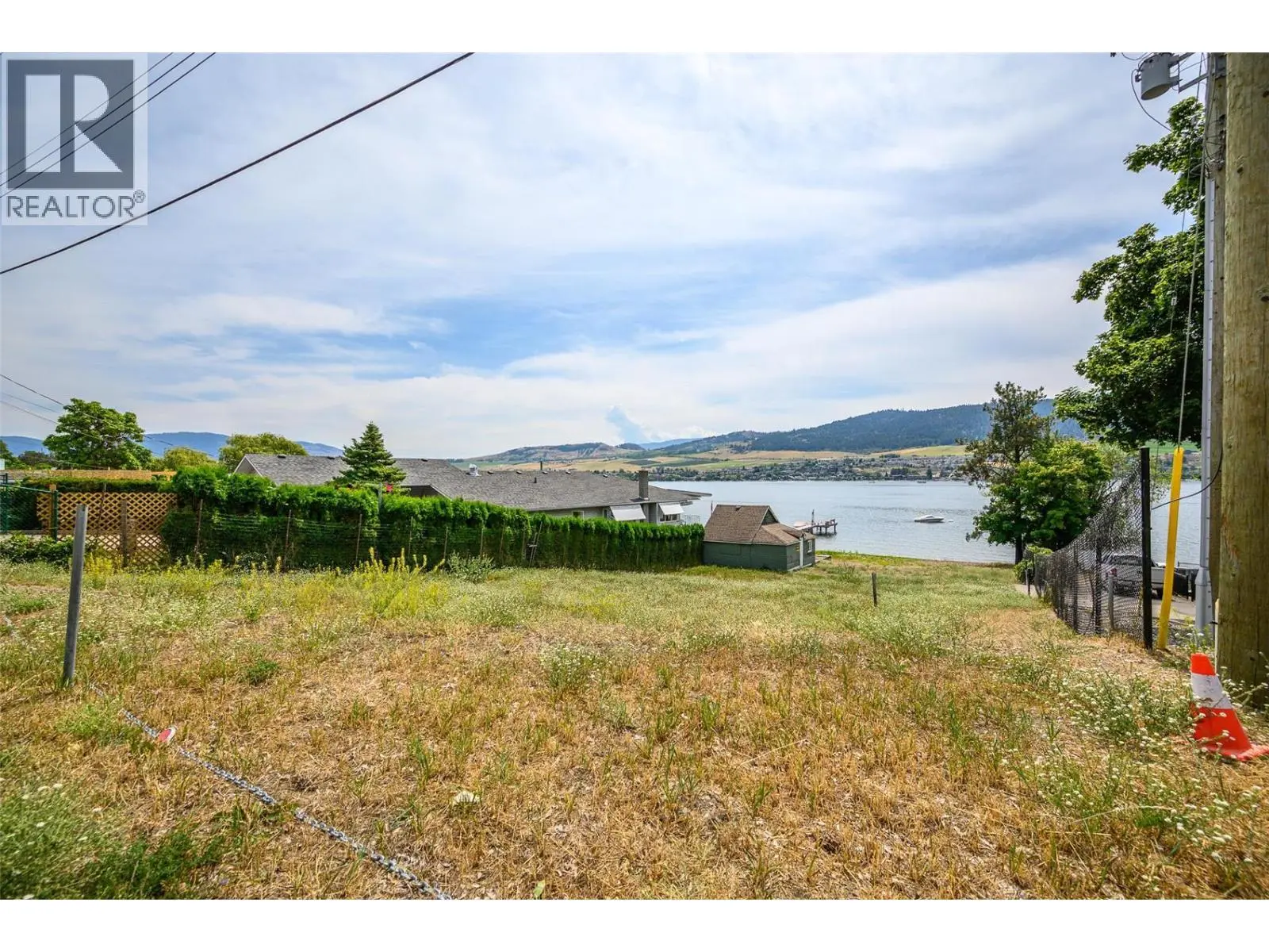 7501 Kennedy Lane. Vernon, British Columbia