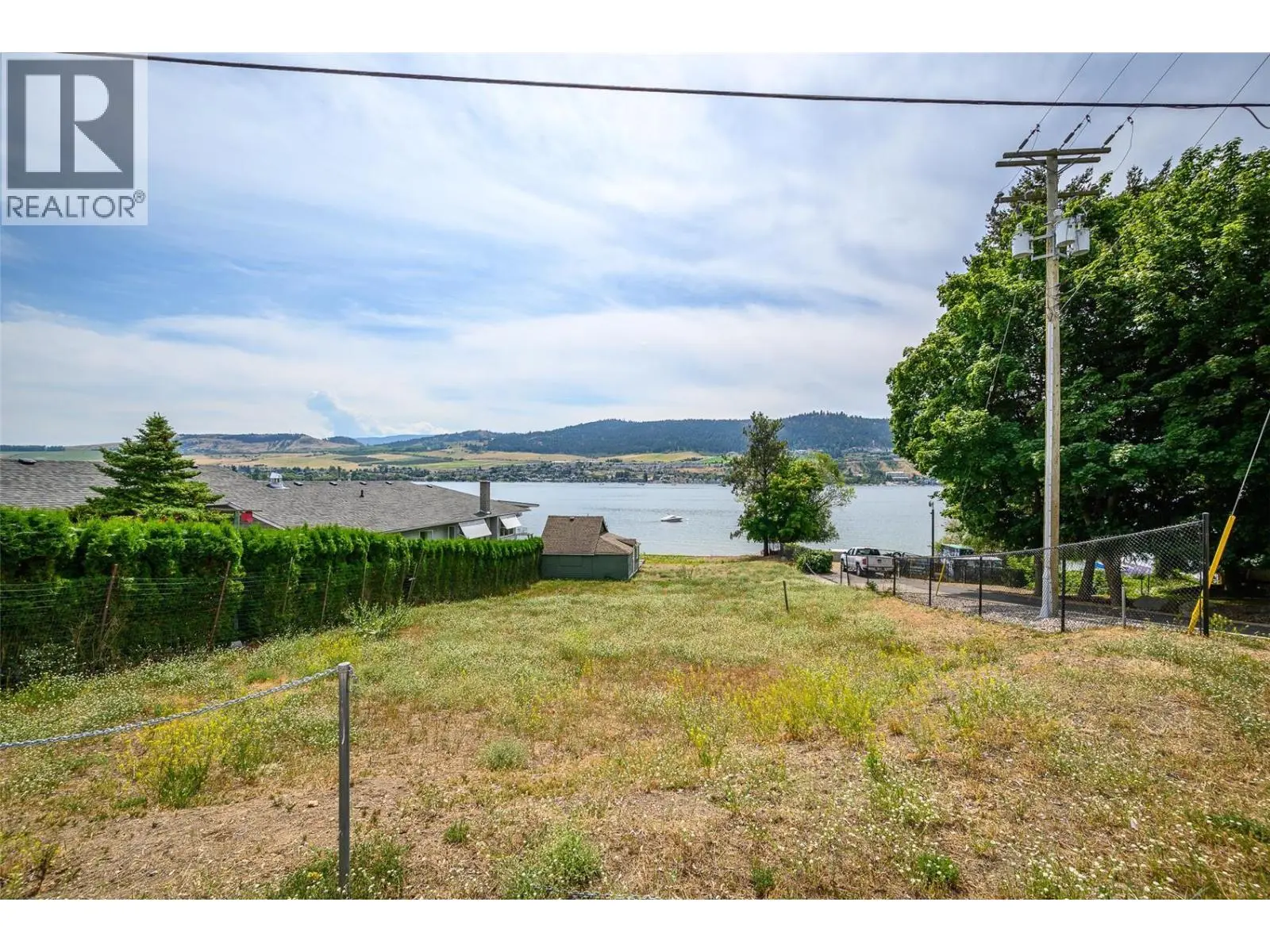 7501 Kennedy Lane. Vernon, British Columbia