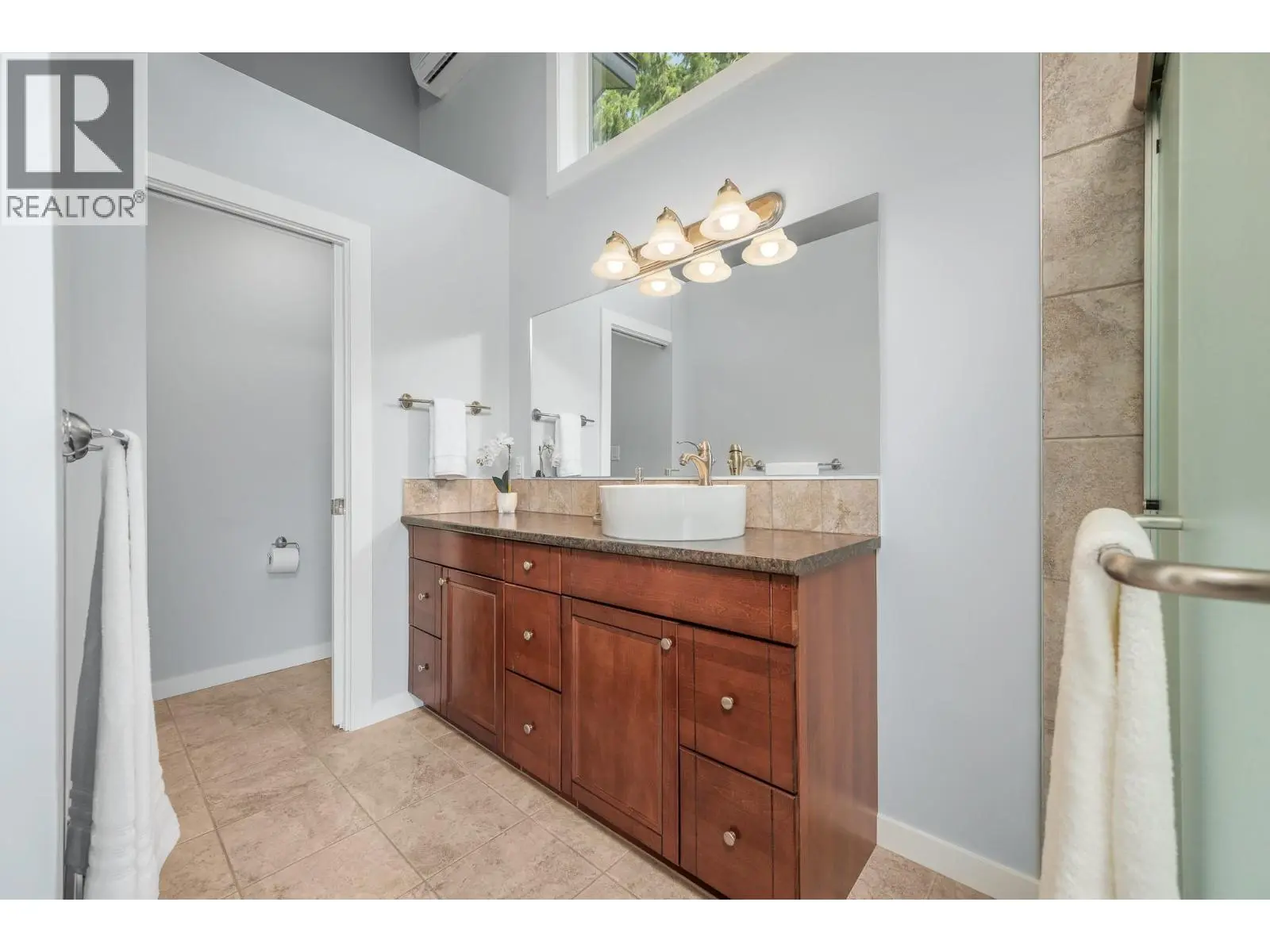 7994 Tronson Road. Vernon, British Columbia