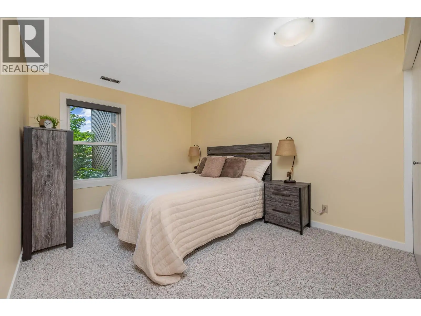 7994 Tronson Road. Vernon, British Columbia