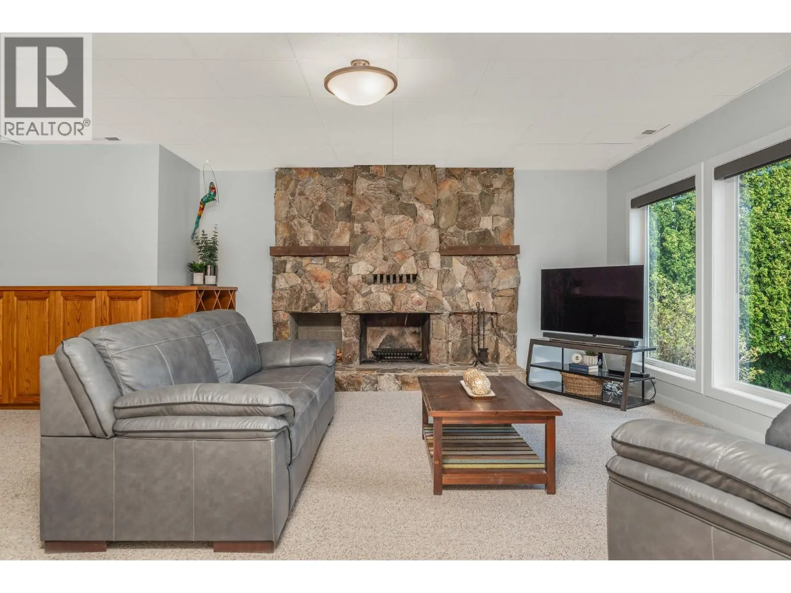 7994 Tronson Road. Vernon, British Columbia