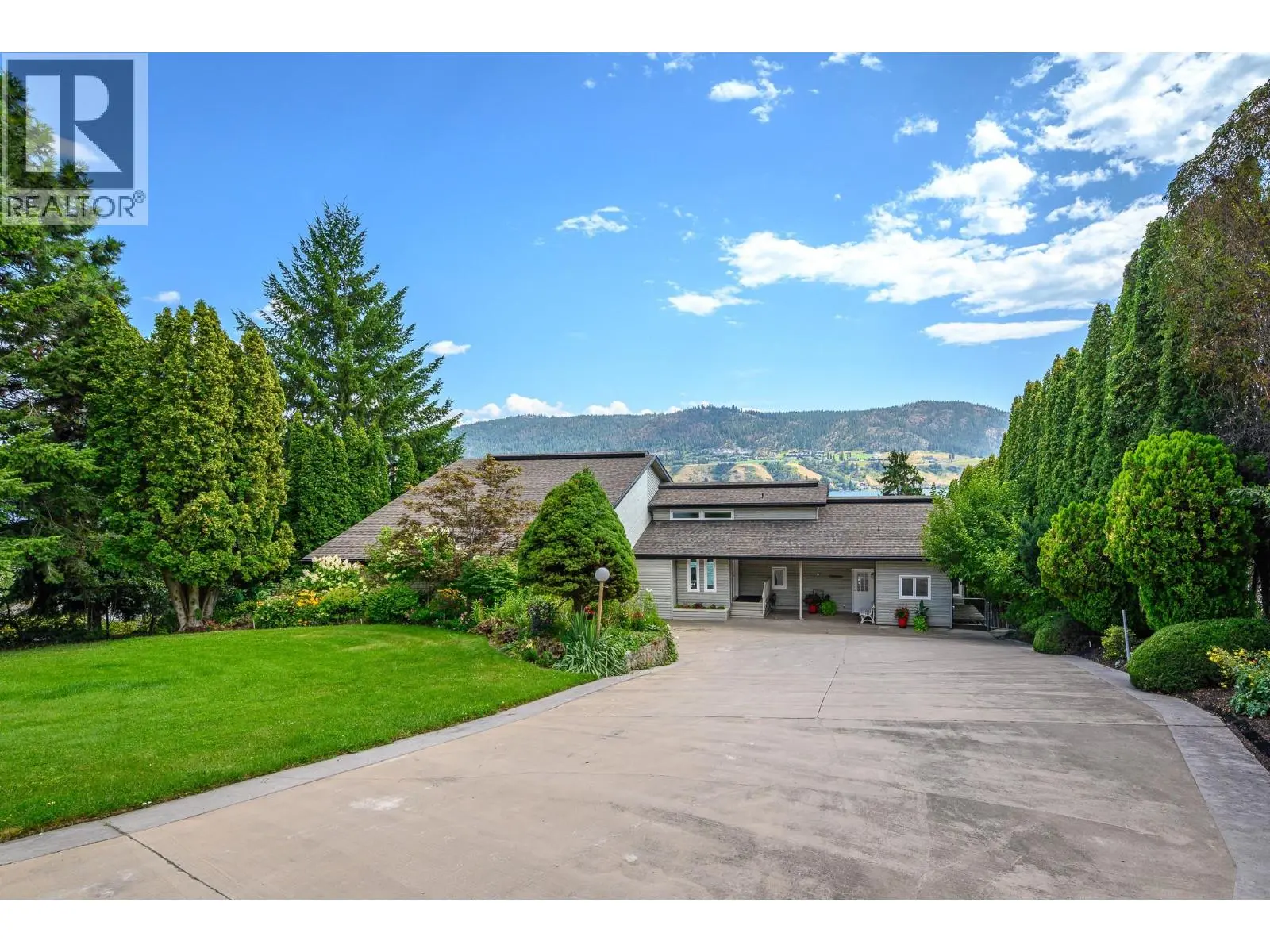 7994 Tronson Road. Vernon, British Columbia