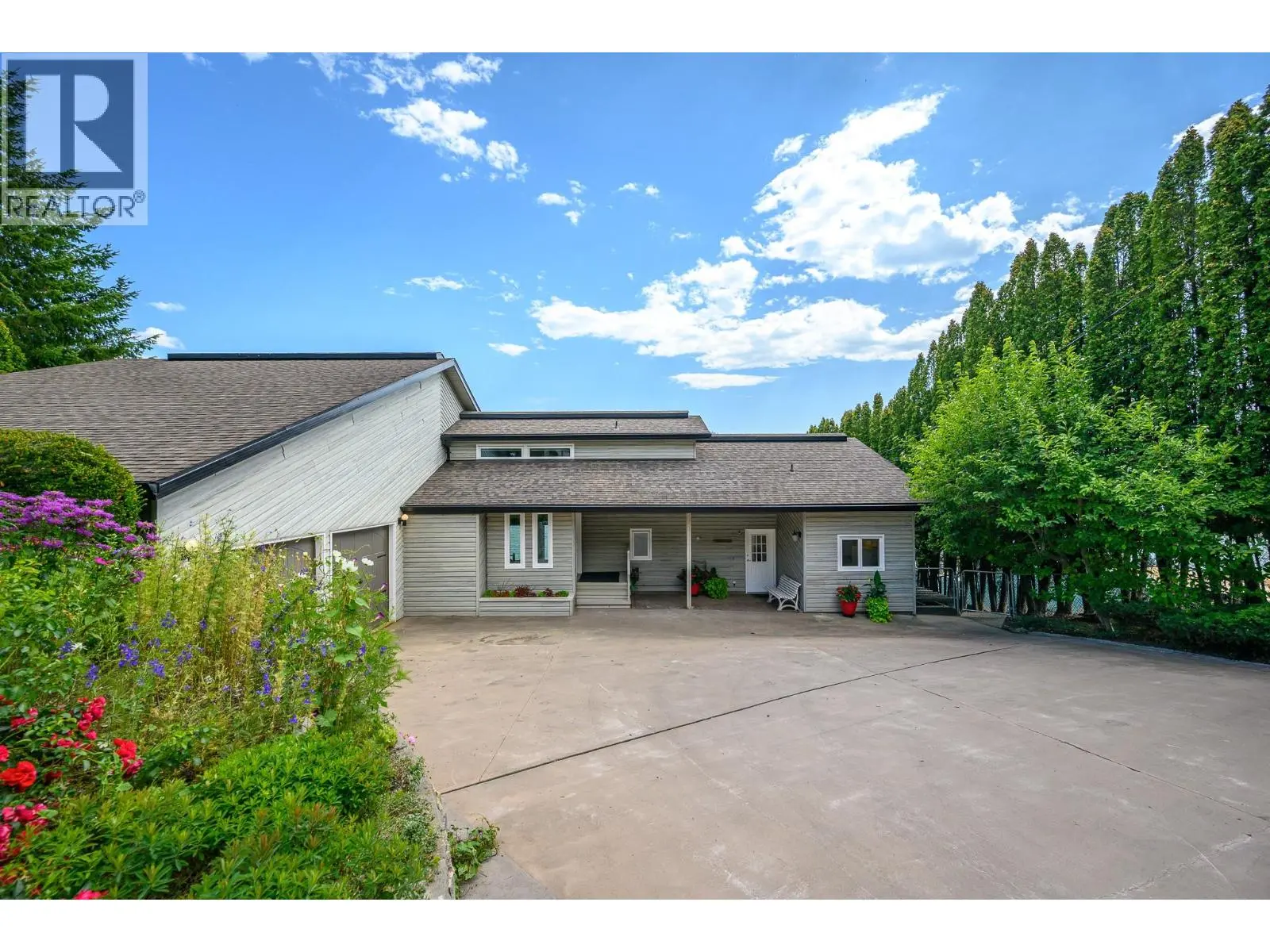 7994 Tronson Road. Vernon, British Columbia
