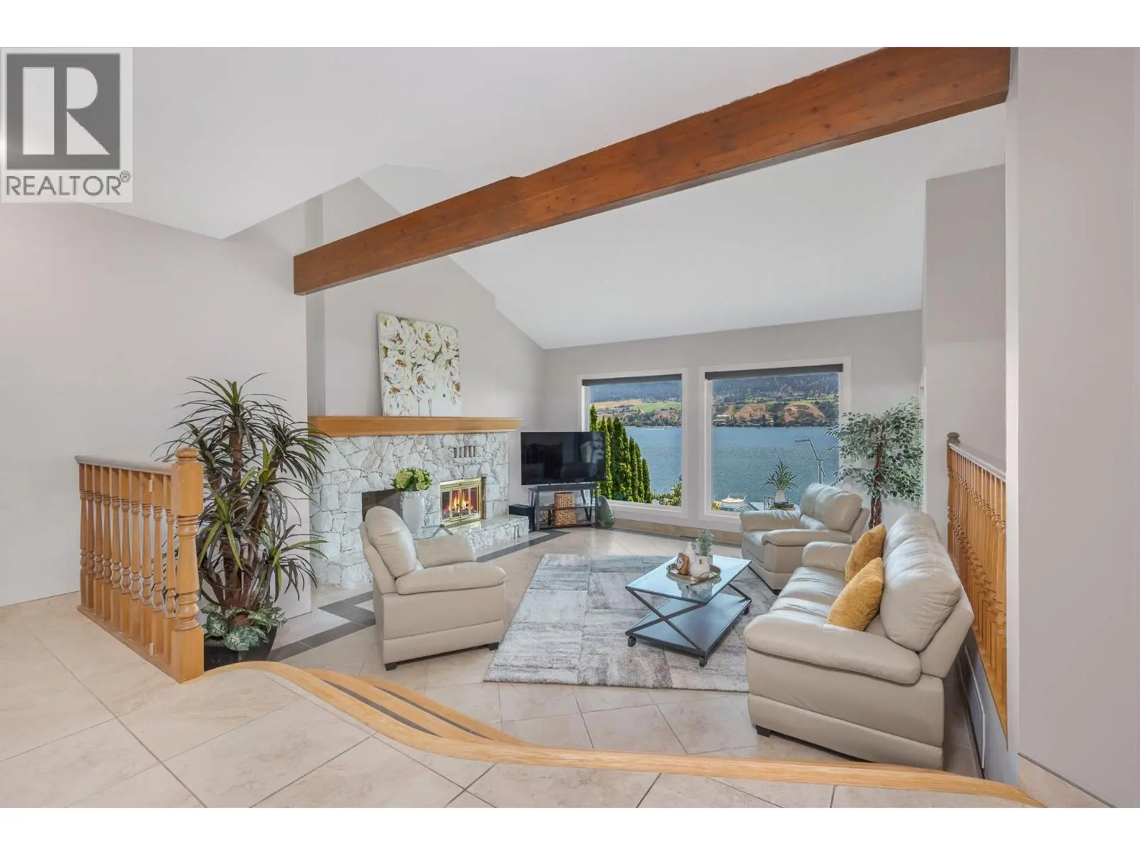 7994 Tronson Road. Vernon, British Columbia