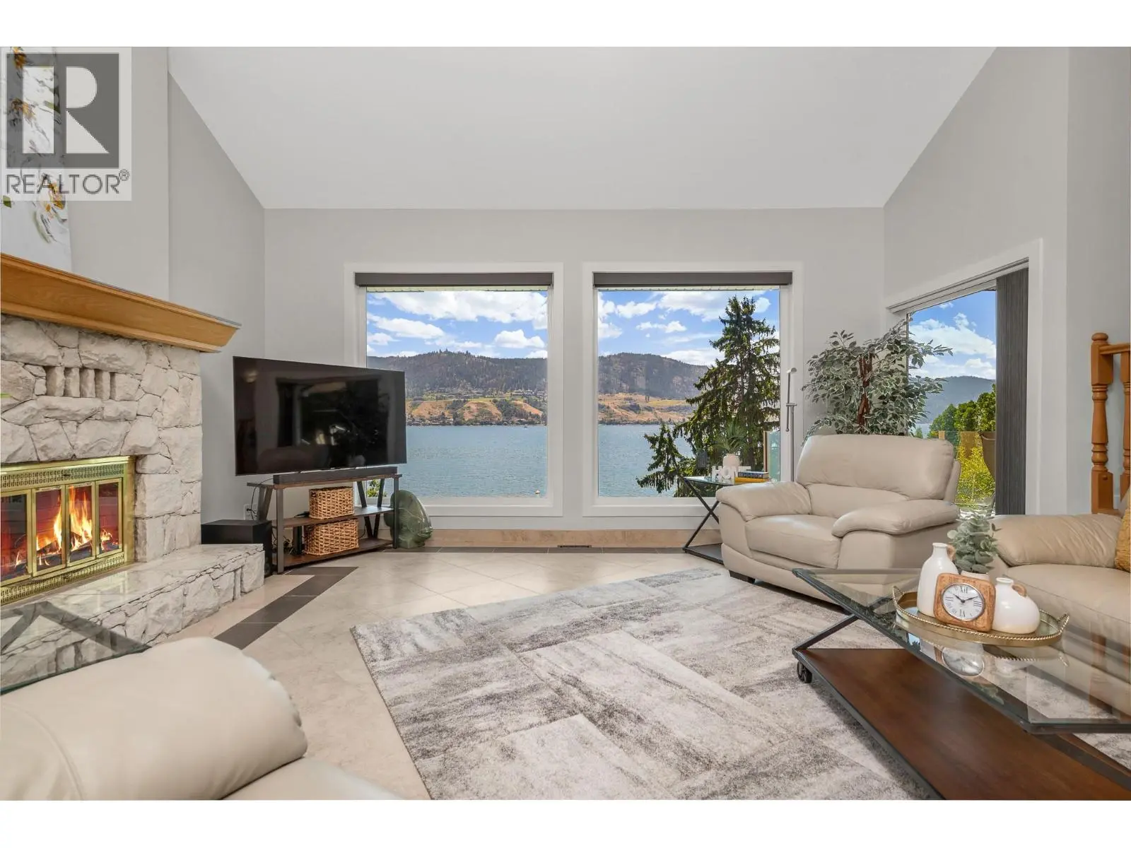 7994 Tronson Road. Vernon, British Columbia