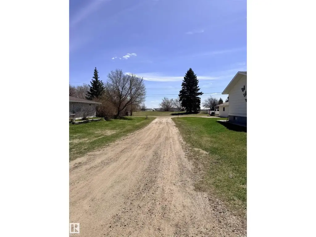 4821 45 Av, St. Paul Town