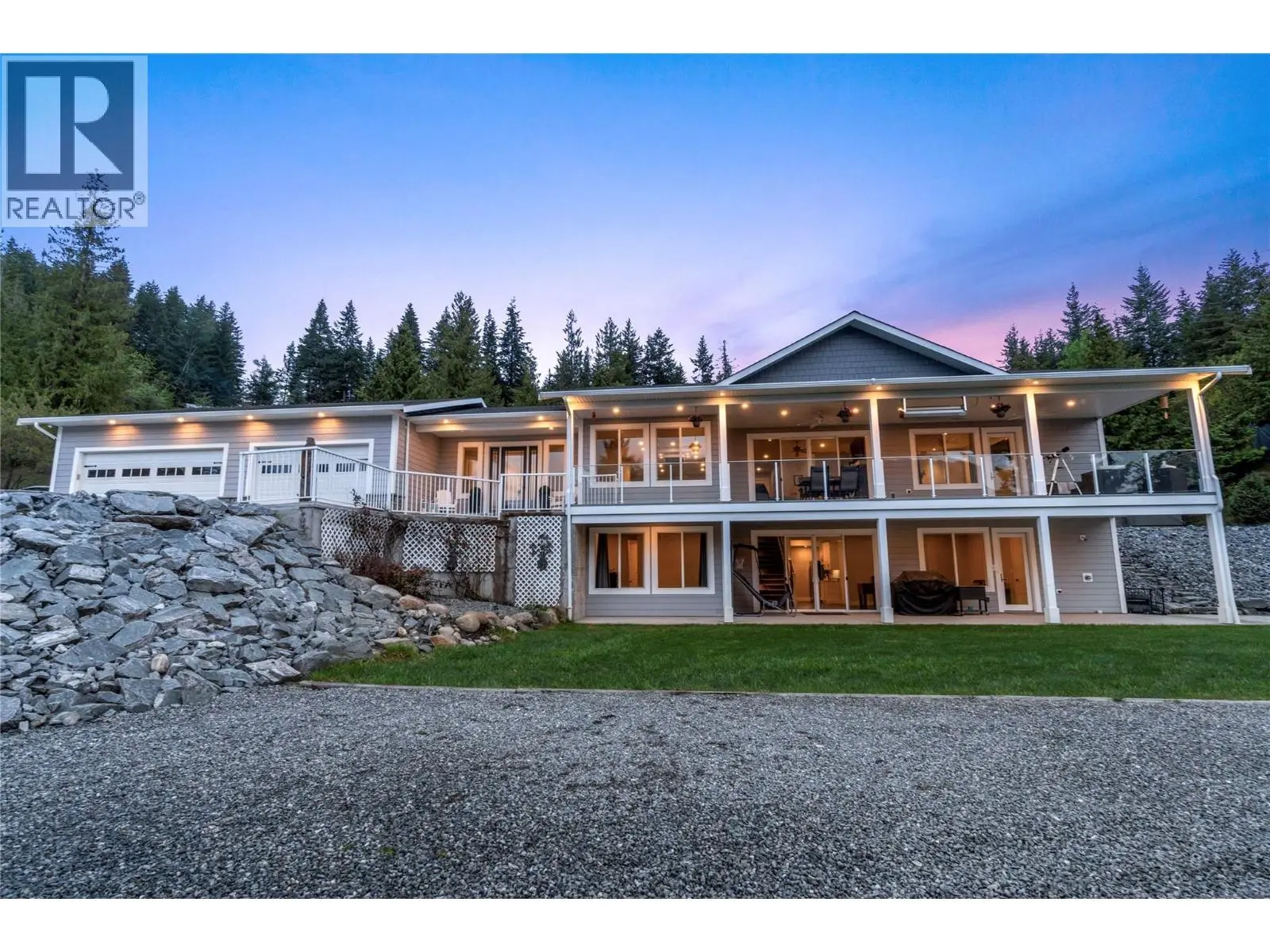 2030 Canoe Beach Drive Ne. Salmon Arm, British Columbia