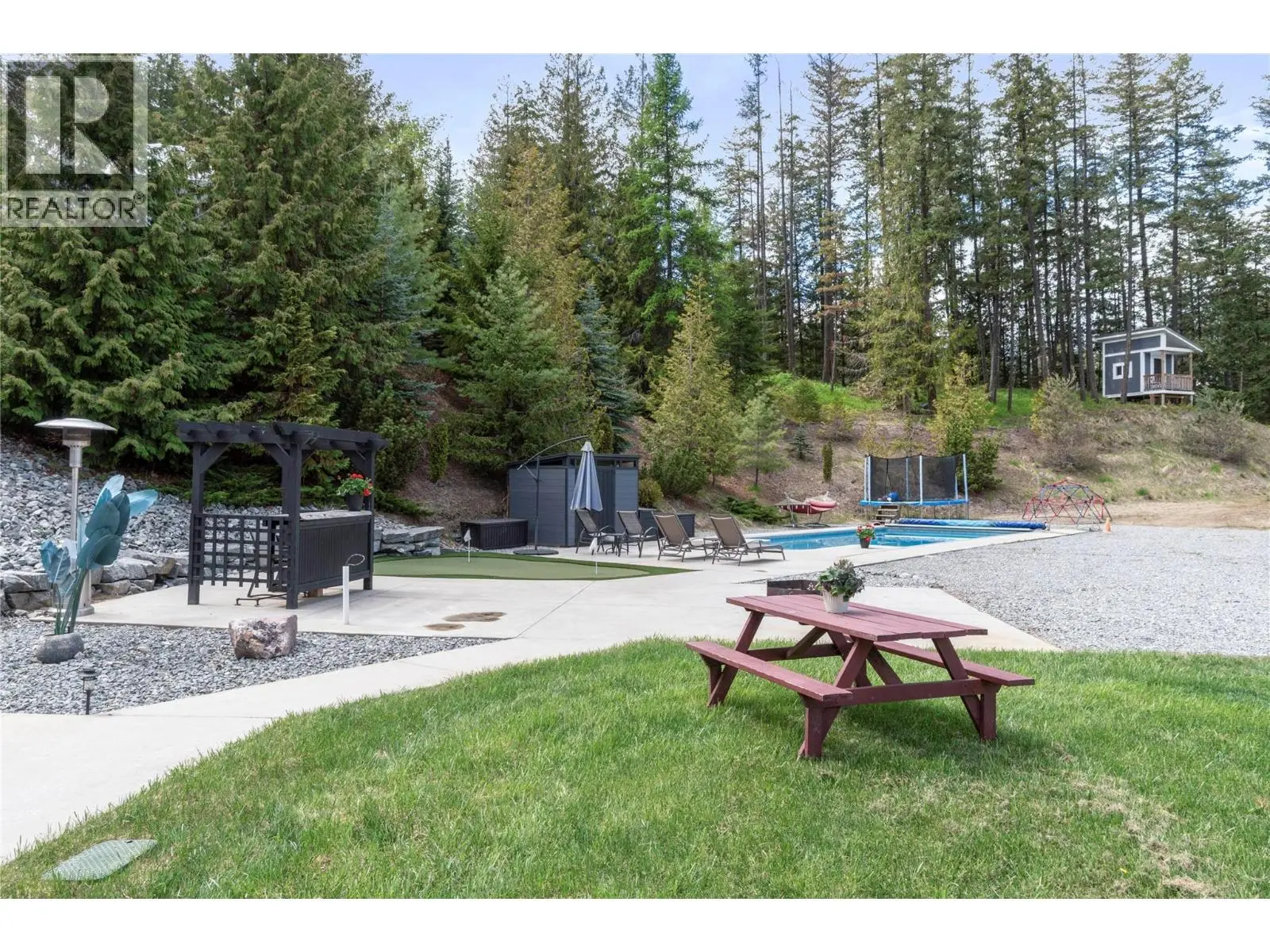 2030 Canoe Beach Drive Ne. Salmon Arm, British Columbia
