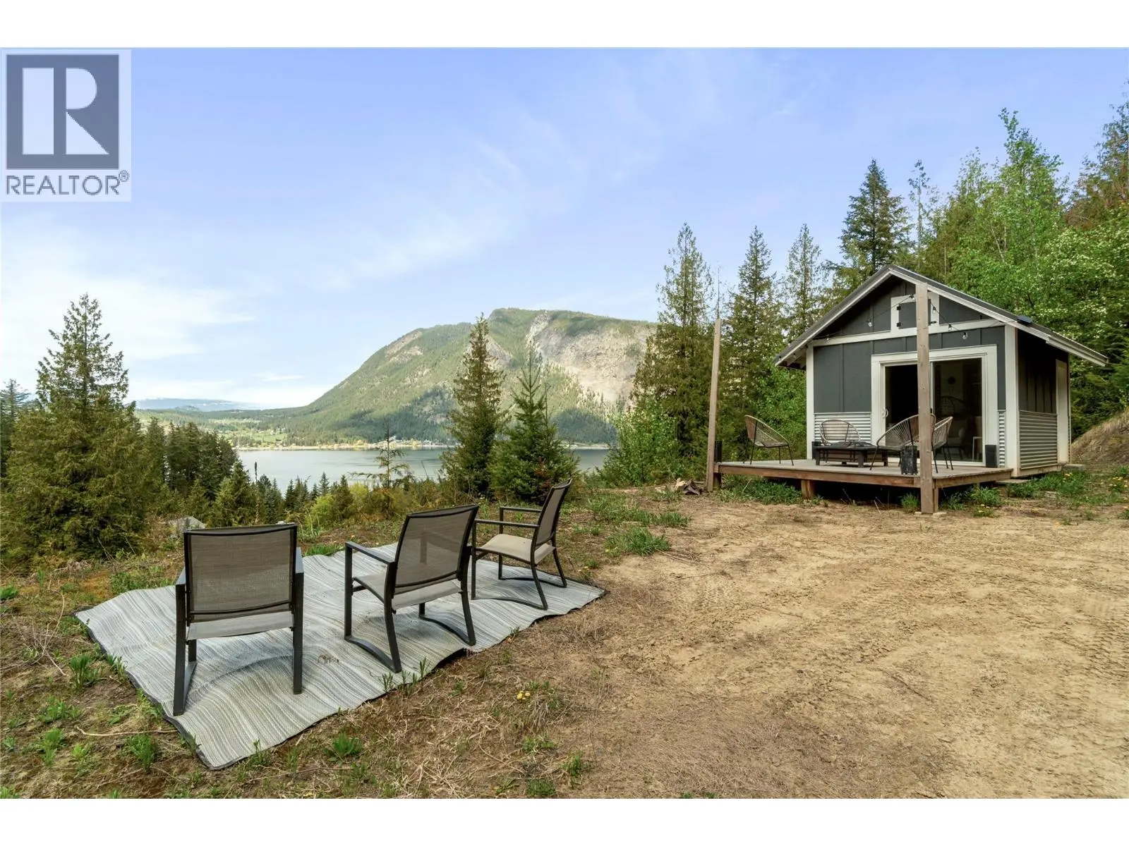 2030 Canoe Beach Drive Ne. Salmon Arm, British Columbia