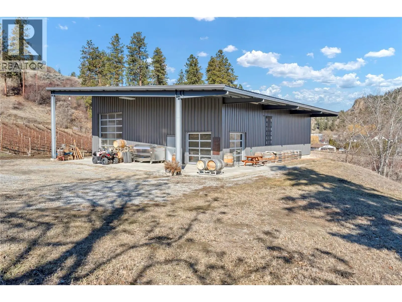 5214 Monro Avenue. Summerland, British Columbia