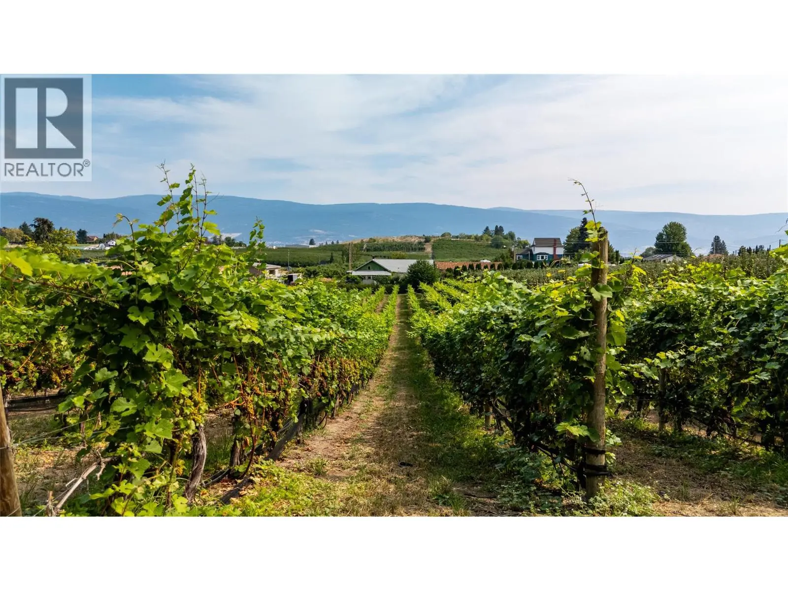 5214 Monro Avenue. Summerland, British Columbia