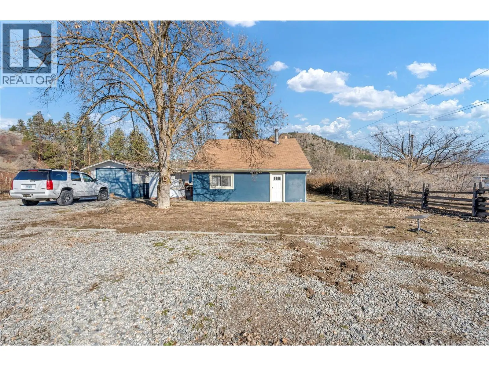5214 Monro Avenue. Summerland, British Columbia