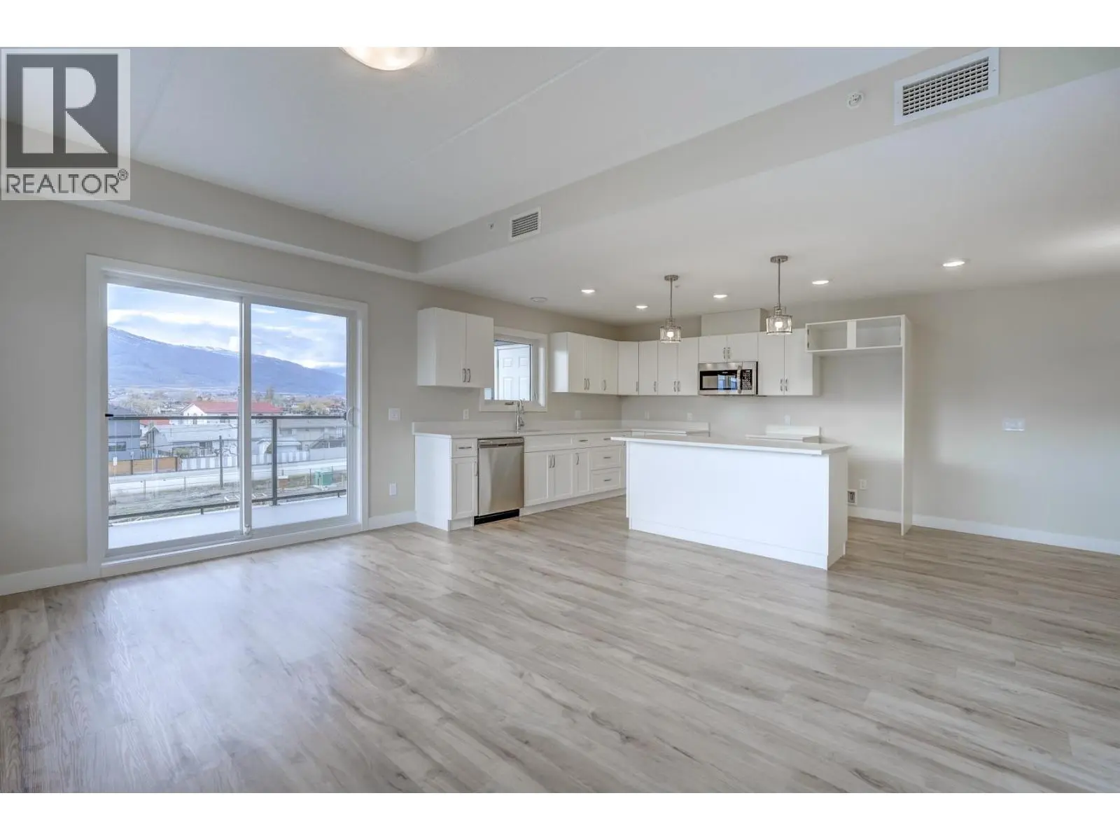 5620 51st Street Unit# 307. Osoyoos, British Columbia