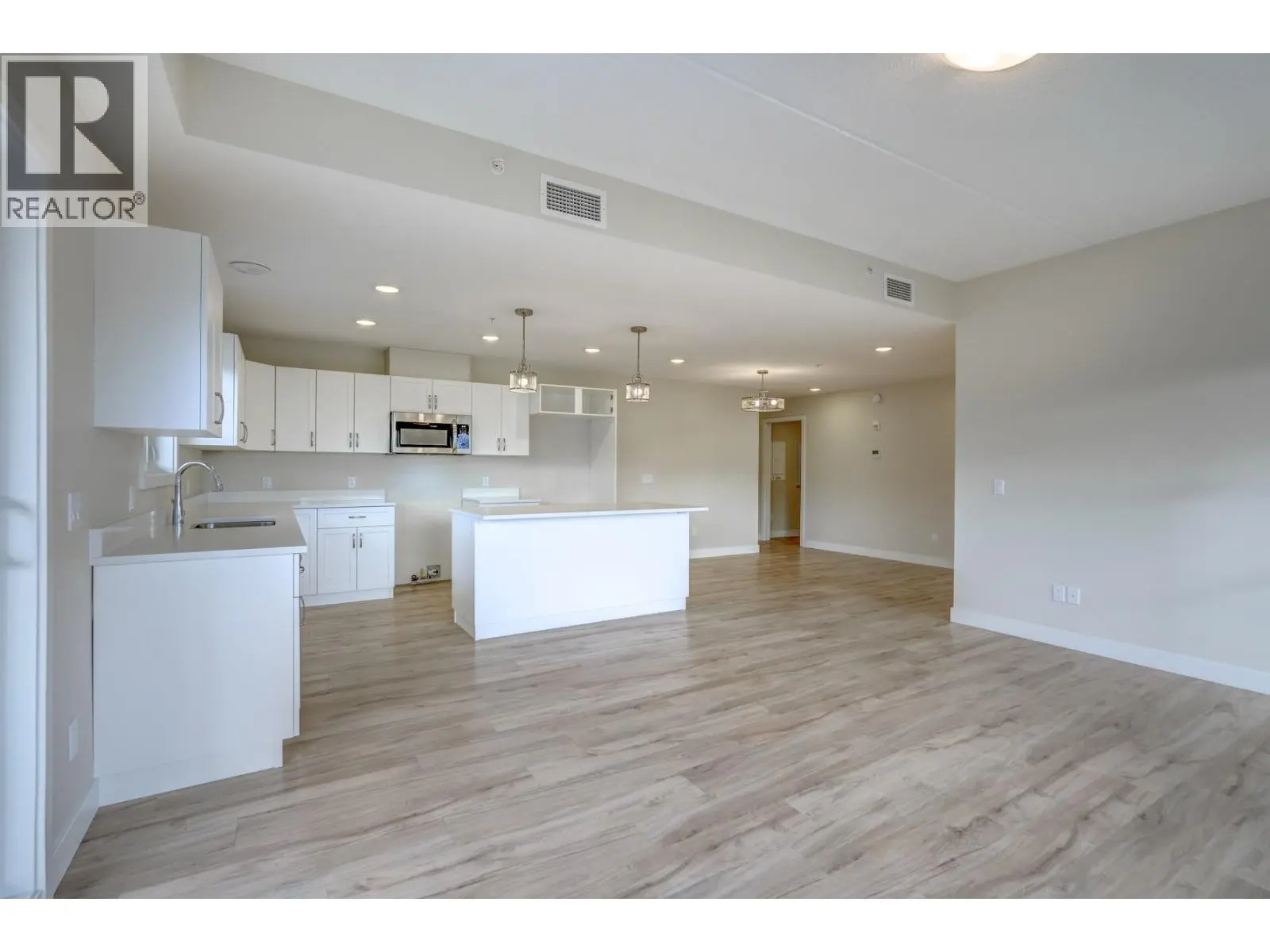 5620 51st Street Unit# 307. Osoyoos, British Columbia