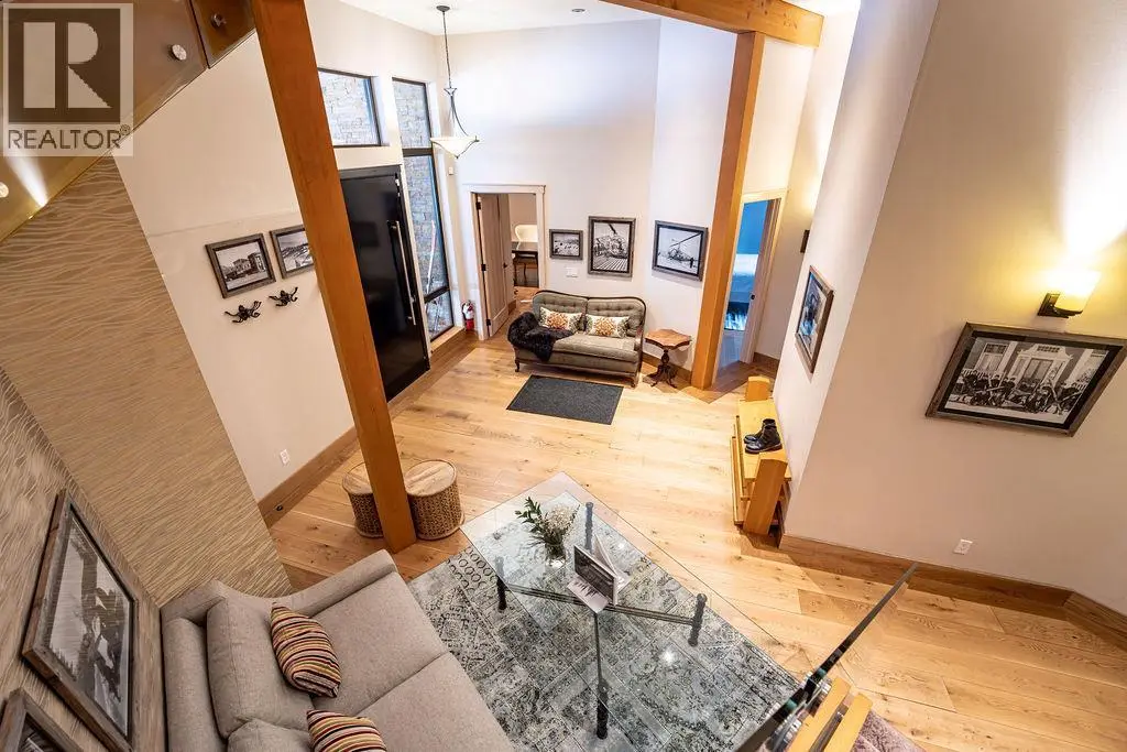 1944 Leidloff Road. Revelstoke, British Columbia