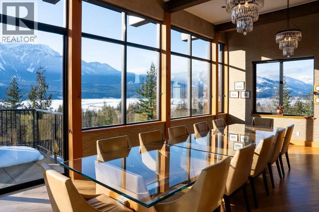 1944 Leidloff Road. Revelstoke, British Columbia