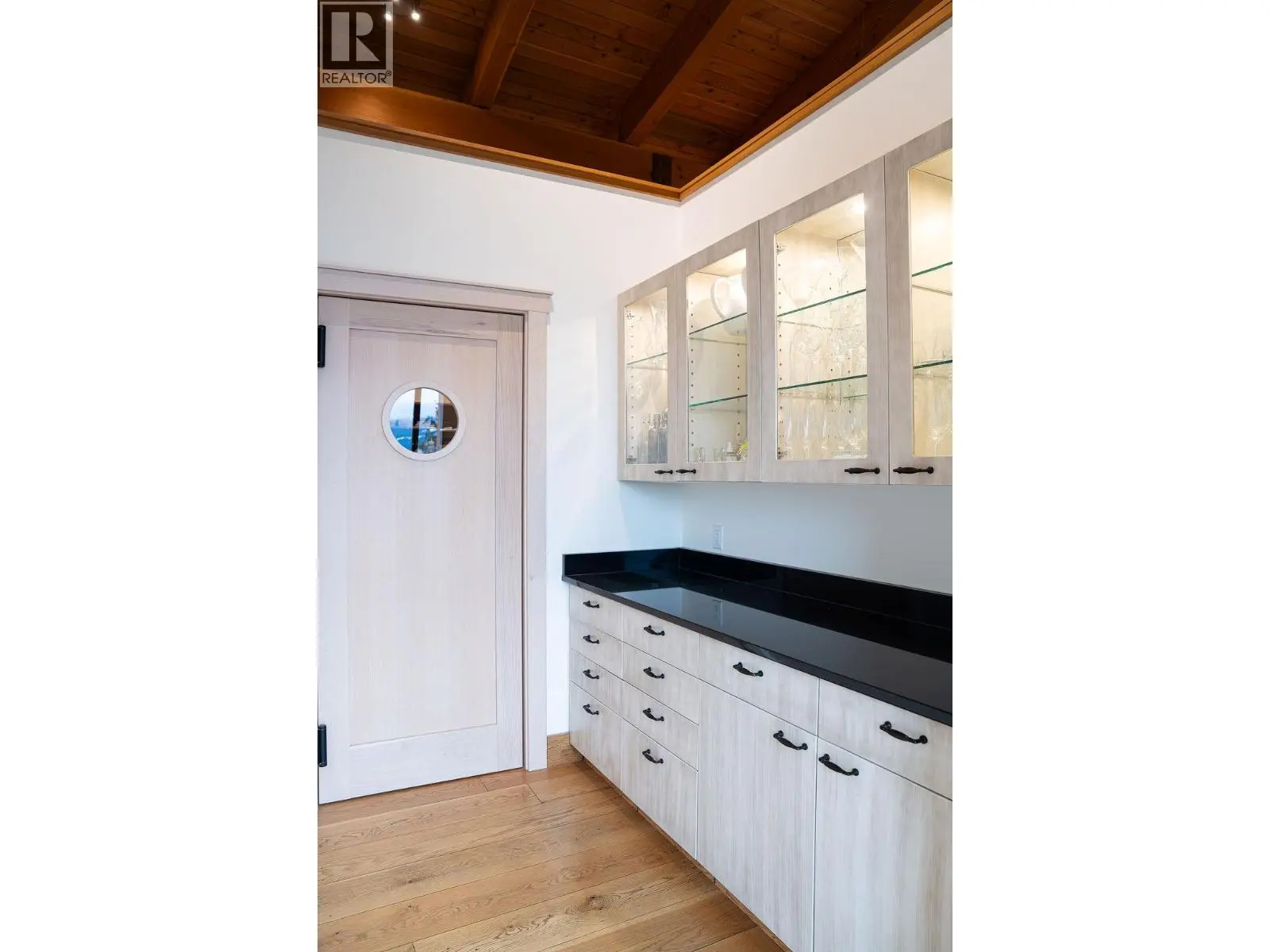 1944 Leidloff Road. Revelstoke, British Columbia