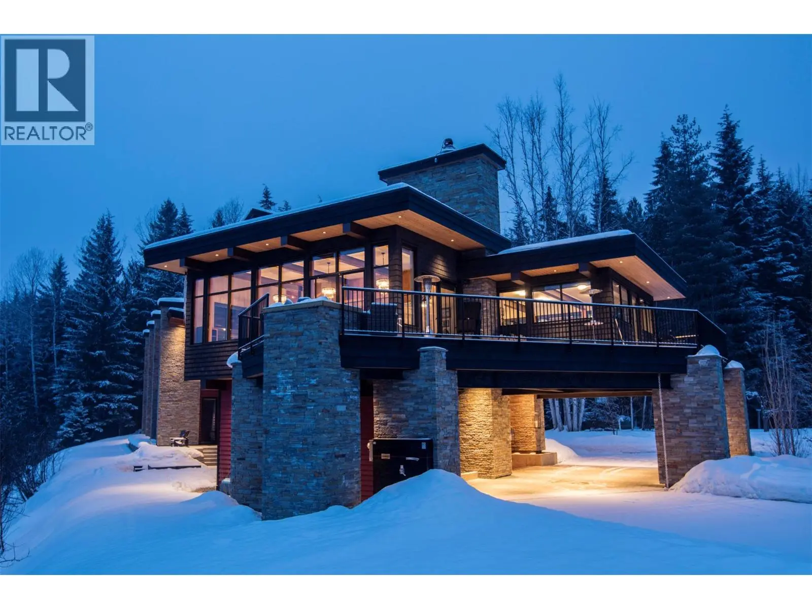 1944 Leidloff Road. Revelstoke, British Columbia