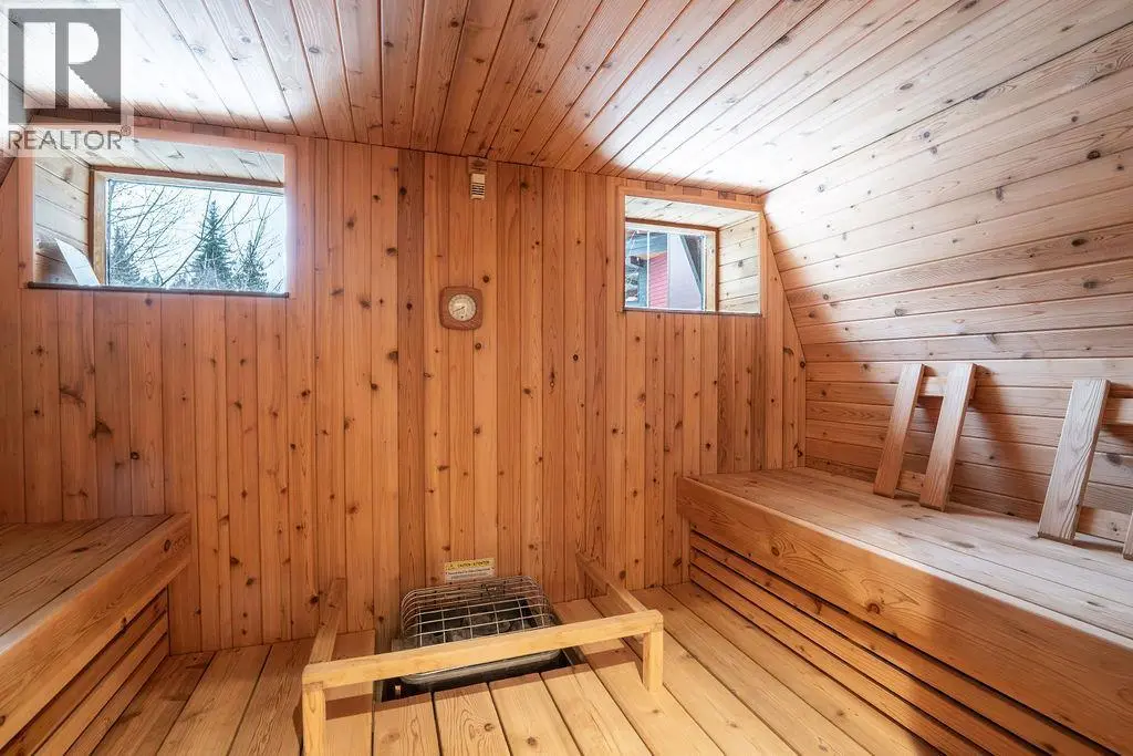 1944 Leidloff Road. Revelstoke, British Columbia