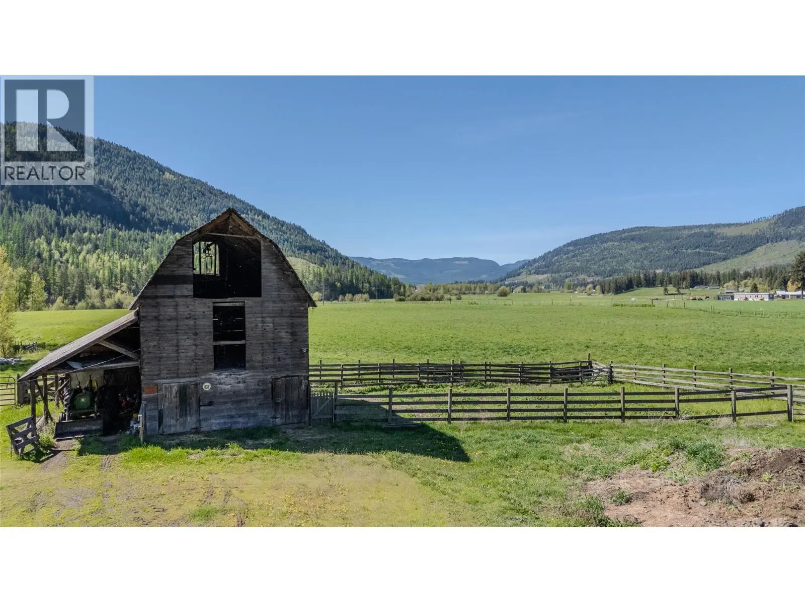487 Mabel Lake Road. Lumby, British Columbia