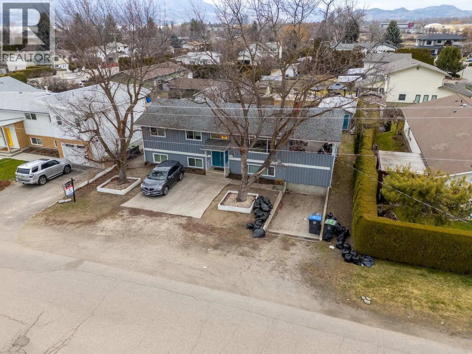 714 Young Road. Kelowna, British Columbia