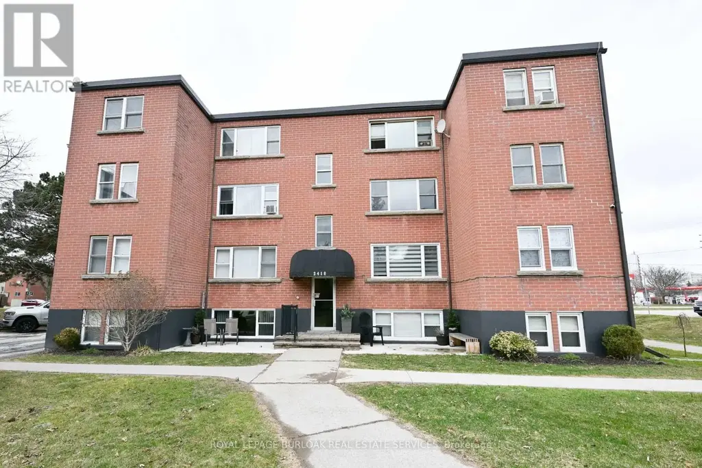 11 - 2418 New Street, Burlington (Brant)