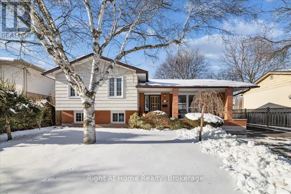251 Elmwood Road, Oakville (CO Central)