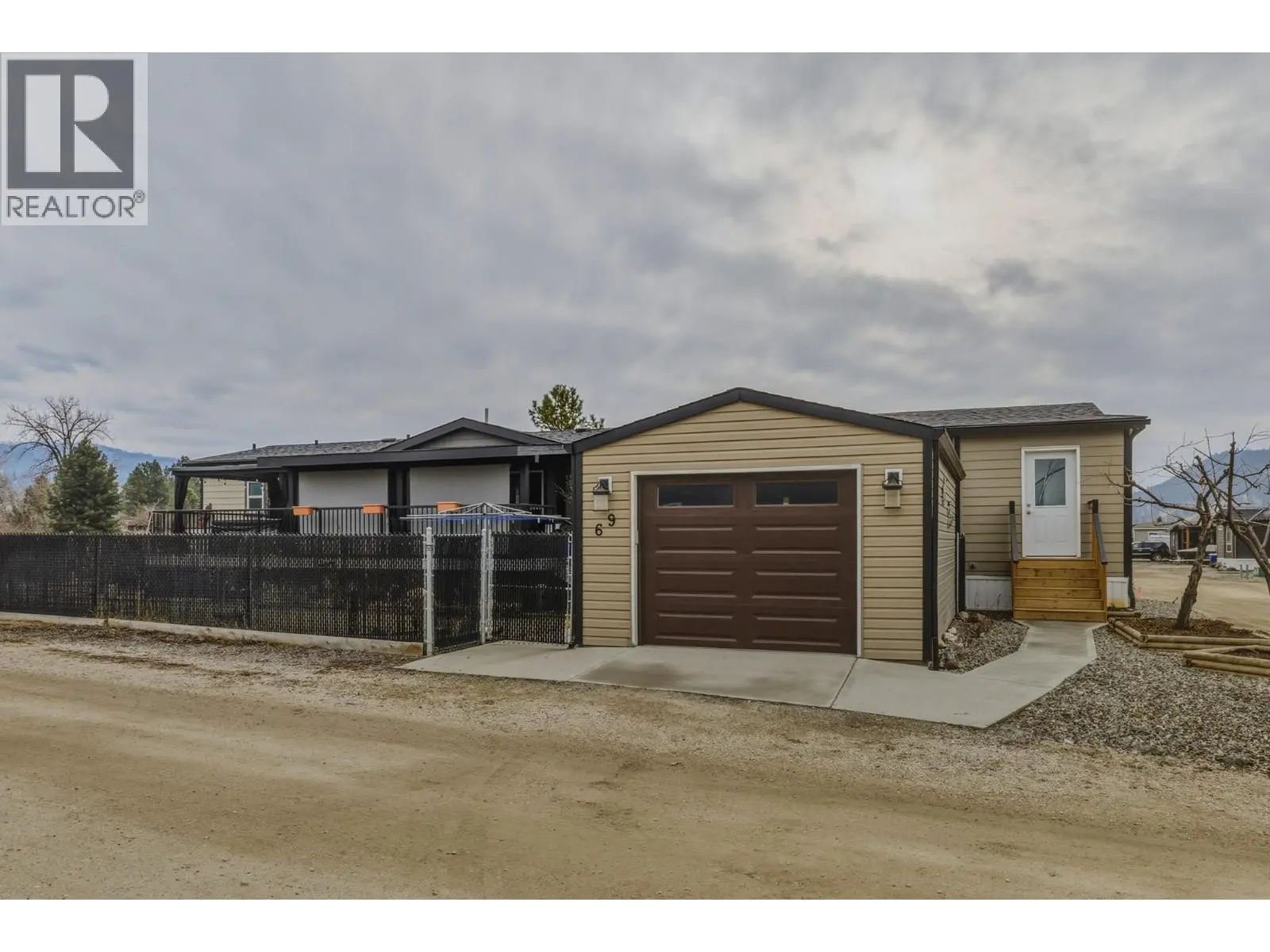 8945 Hwy 97n Unit# 69. Kelowna, British Columbia