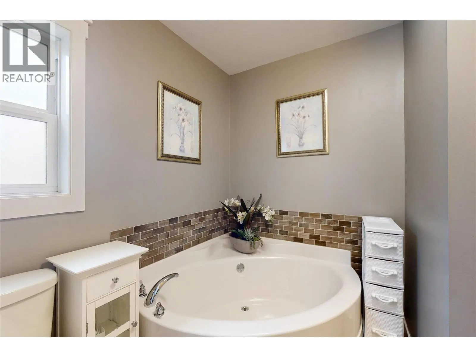 8945 Hwy 97n Unit# 69. Kelowna, British Columbia