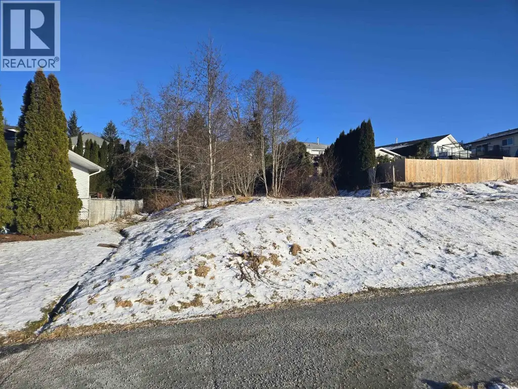 98 Banyay Avenue, Kitimat