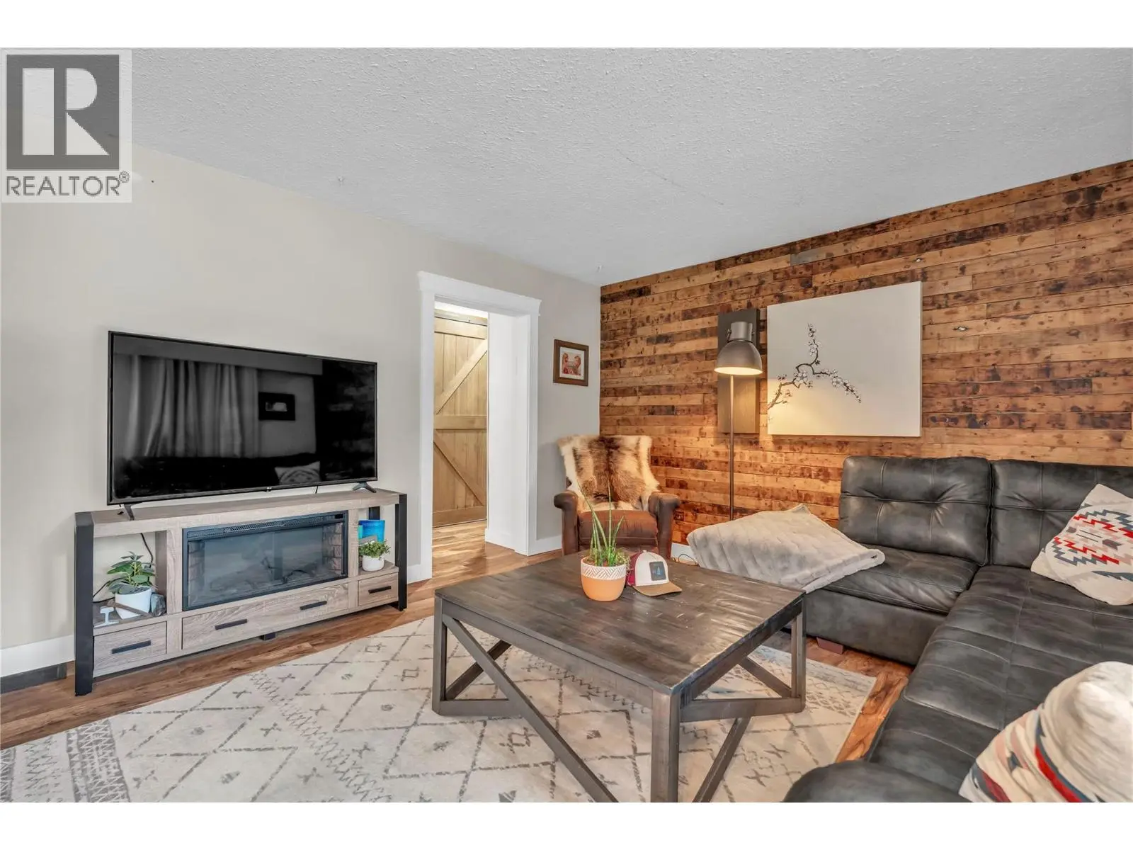 364 Princeton Summerland Road. Princeton, British Columbia