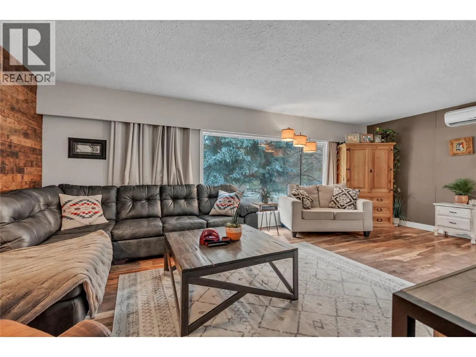 364 Princeton Summerland Road. Princeton, British Columbia