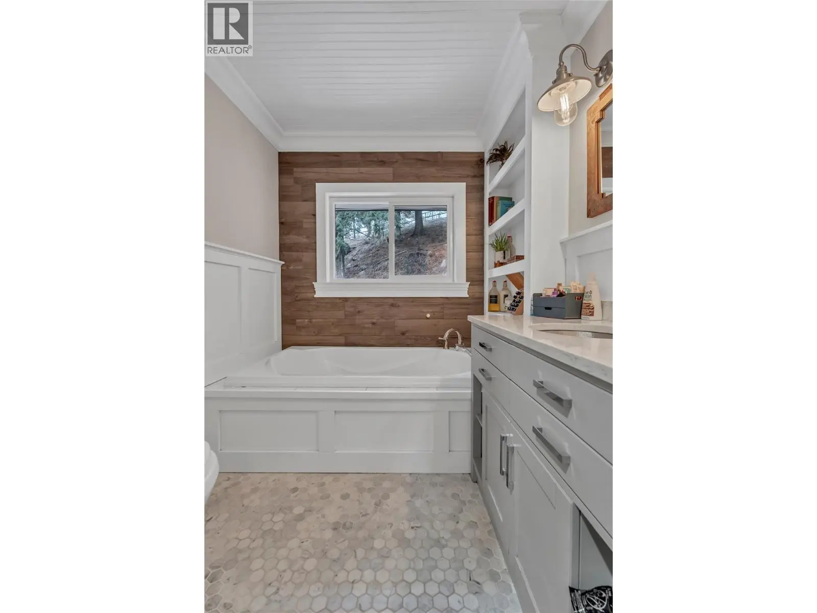364 Princeton Summerland Road. Princeton, British Columbia
