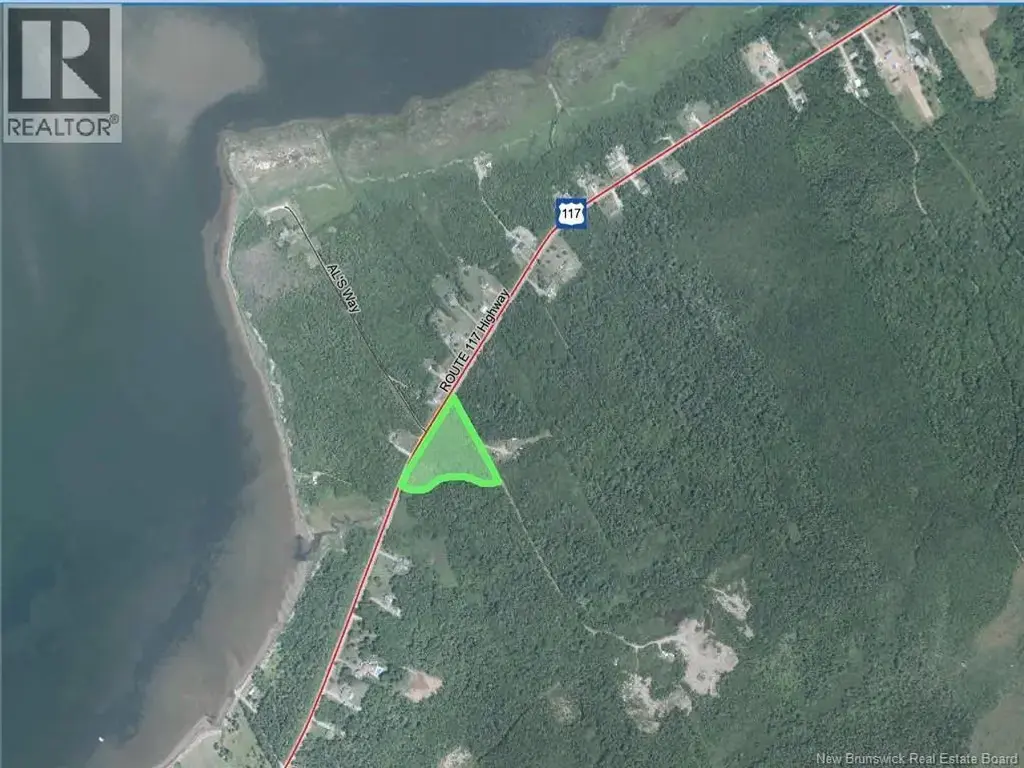 5121 Route 117 Hwy, Baie-Sainte-Anne
