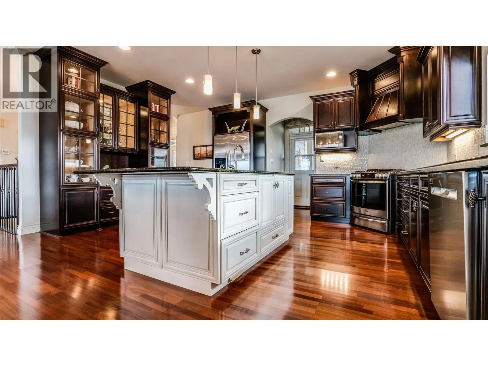 2990 20 Street Ne Unit# 33. Salmon Arm, British Columbia