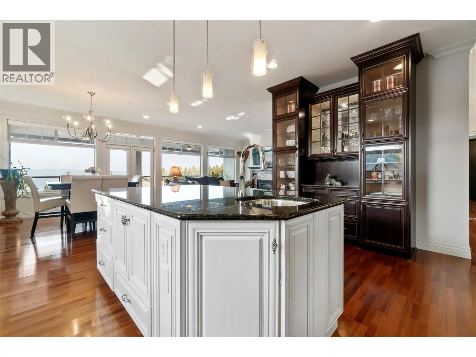 2990 20 Street Ne Unit# 33. Salmon Arm, British Columbia