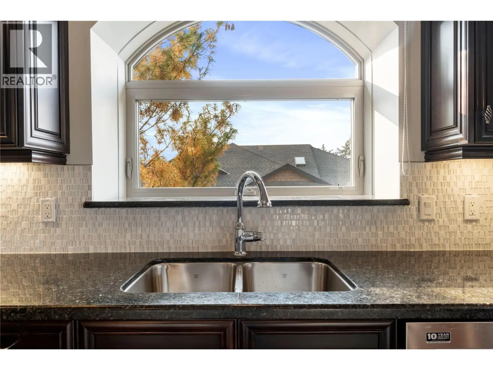 2990 20 Street Ne Unit# 33. Salmon Arm, British Columbia