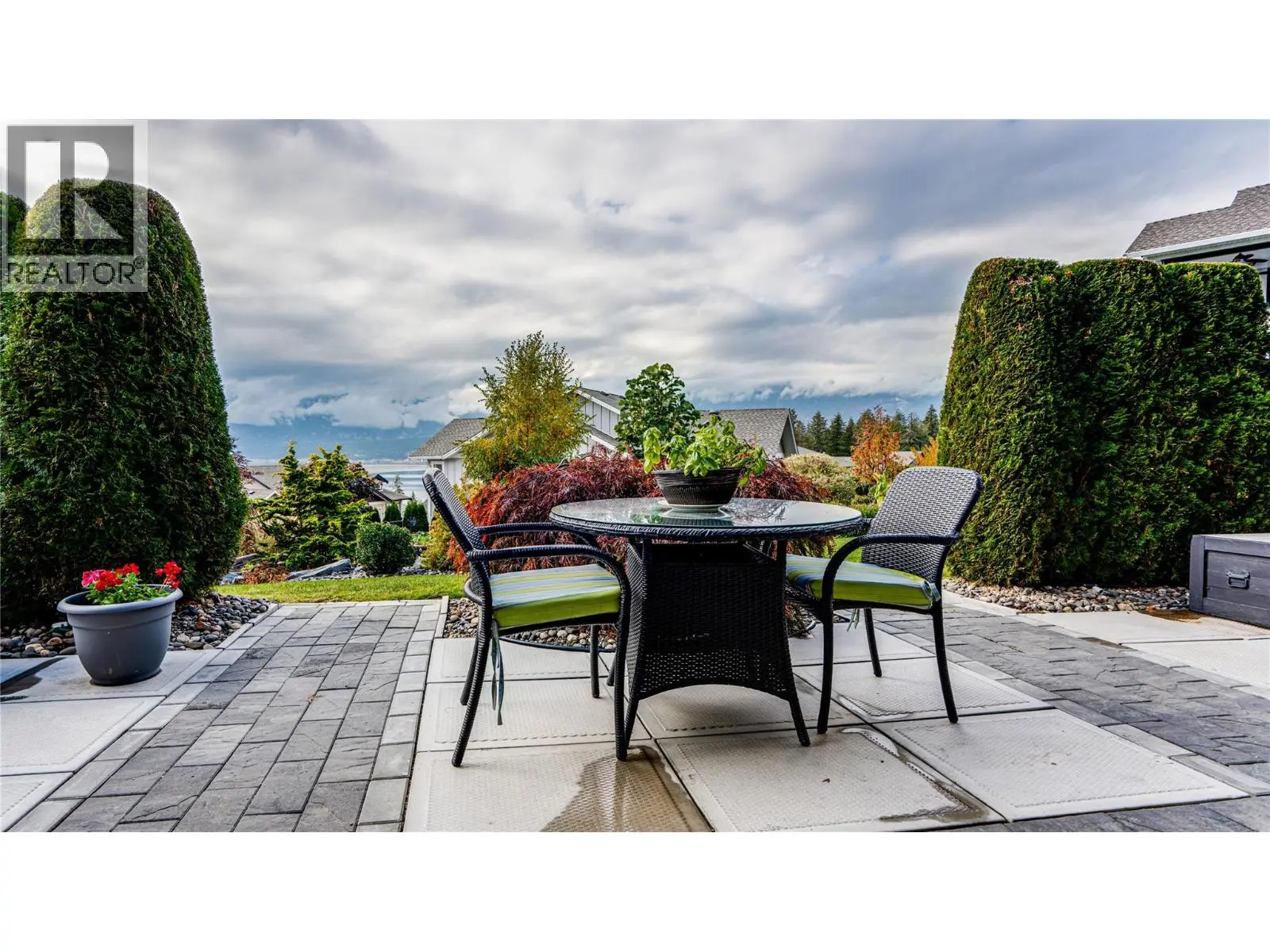 2990 20 Street Ne Unit# 33. Salmon Arm, British Columbia