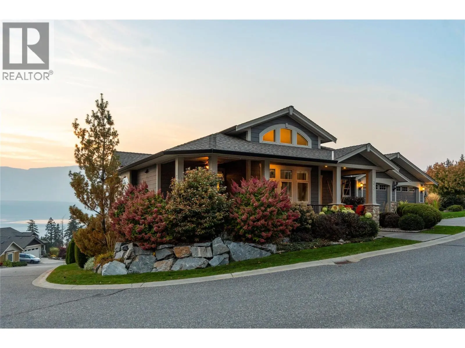 2990 20 Street Ne Unit# 33. Salmon Arm, British Columbia